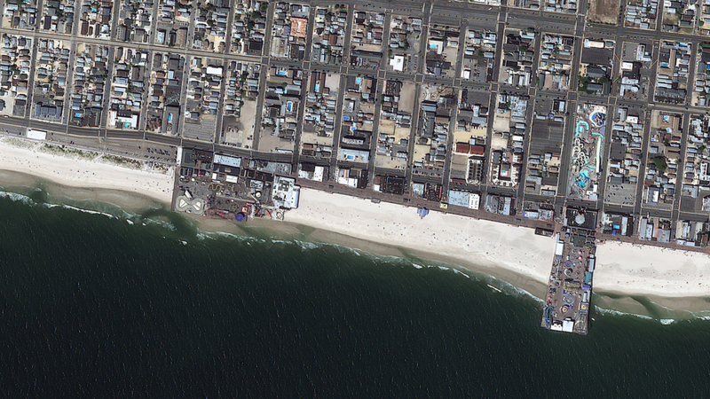 Illustration for article titled Hurricane Sandy: The Craziest Before and After Shots